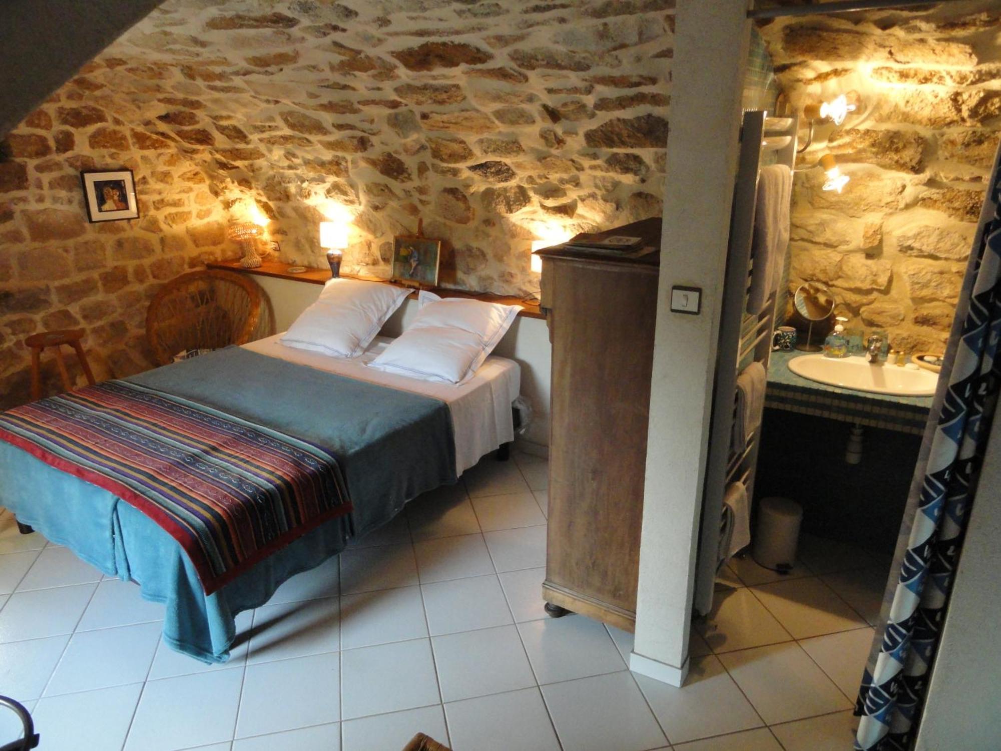 Chambre D'Hotes Au Creux Du Chambon Joyeuse Phòng bức ảnh